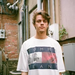 Meet your Posher, Daws